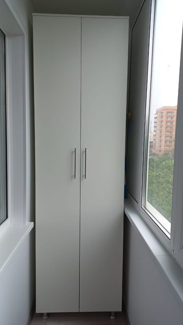 распашной шкаф на балкон на заказ