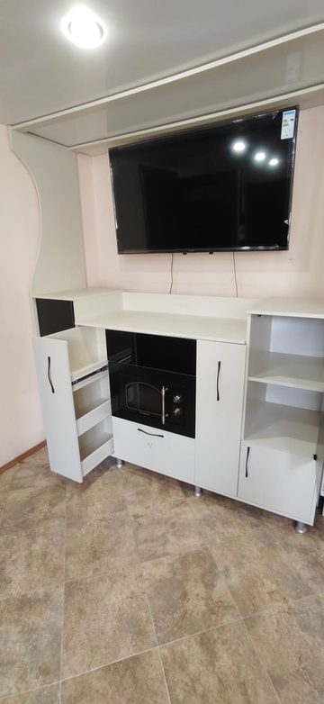 белая стенка на заказ по индивидуальным размерам