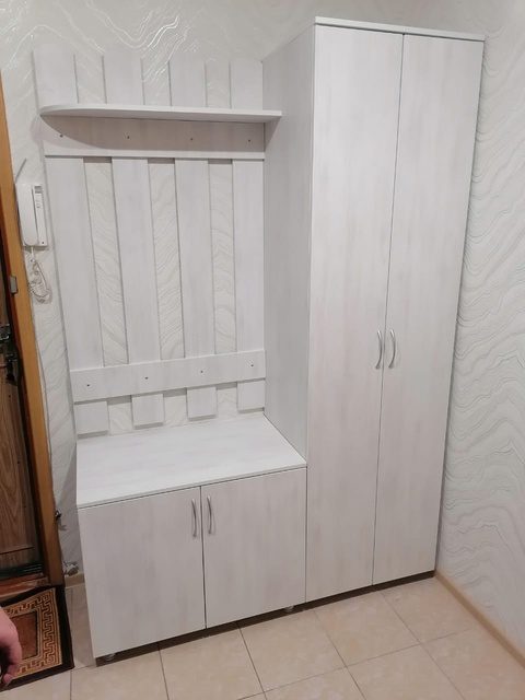 светлая прихожая на заказ