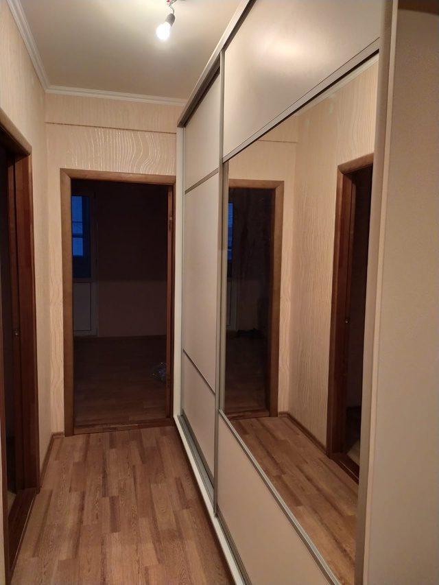 встроенный шкаф-купе с зеркалами на заказ
