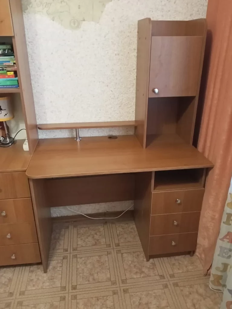 Изготовление столов на заказ в Волгодонске — доставка и монтаж по региону
